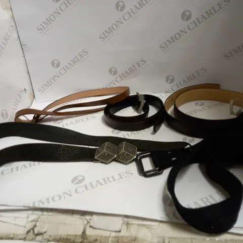 LOT OF 5 BELTS OF DIFFERENT BRANDS AND COLOURS 