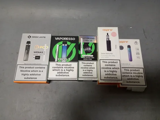 APPROXIMATELY 20 VAPES & E-CIGARETTES TO INCLUDE VAPORESSO, GEEK VAPE, ASPIRE ETC 