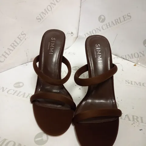 SIMMI LONDON BROWN HEELS - SIZE 7