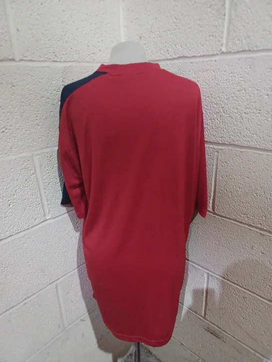 APPROXIMATELY 6 ASSORTED ERREA FOOTBALL TOPS IN VARIOUS SIZES