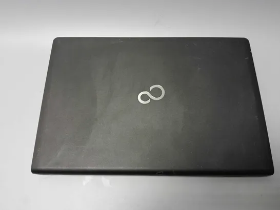 FUJITSU LIFEBOOK A555 LAPTOP 