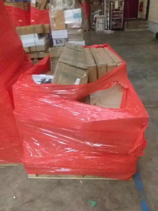 PALLET OF ASSORTED ITEMS INCLUDING GREEN CHRISTMAS TREE, STOREMIC TOILET SEAT, BONSEN PROFESSIONAL ESPRESSO MACHINE, CURTAIN ROD