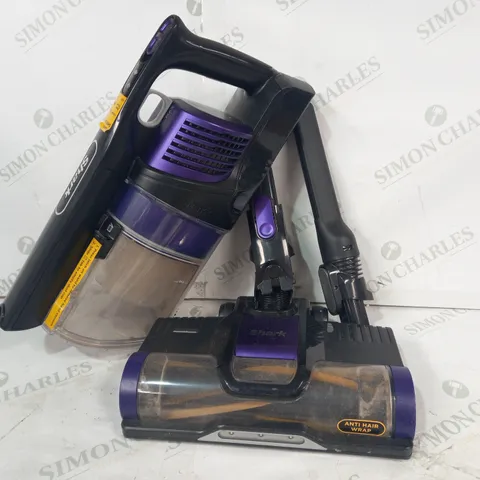 SHARK ANTI HAIR WRAP CORDLESS PET VACUUM CLEANER IZ202UKT