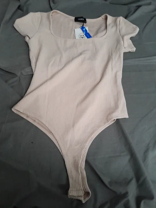 CIDER TEXTURED BODYSUIT IN BEIGE - XL