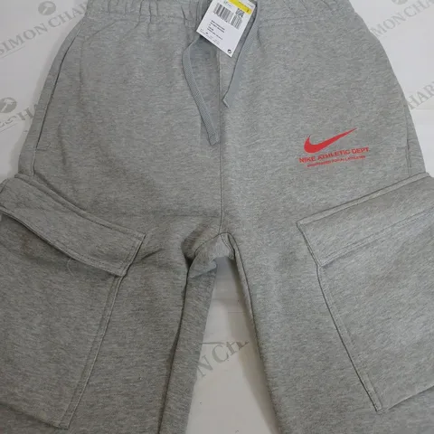 NIKE STANDAR FIT CARGO JOGGERS - SMALL