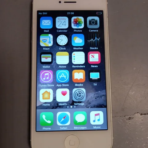 APPLE IPHONE 5 (32GB) / ND144LL/A WHITE MOBILE PHONE