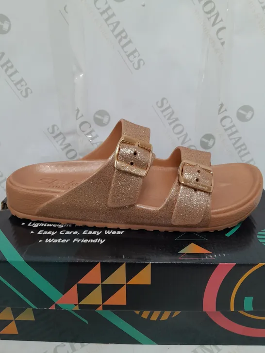 PAIR OF SKECHERS OPEN TOE SANDALS IN ROSE GOLD COLOUR SIZE 7