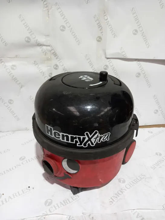 NUMATIC HENRY XTRA VACUUM CLEANER