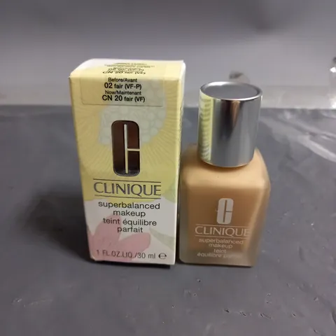 BOXED CLINIQUE SUPER BALANCED MAKEUP BASE 30ML