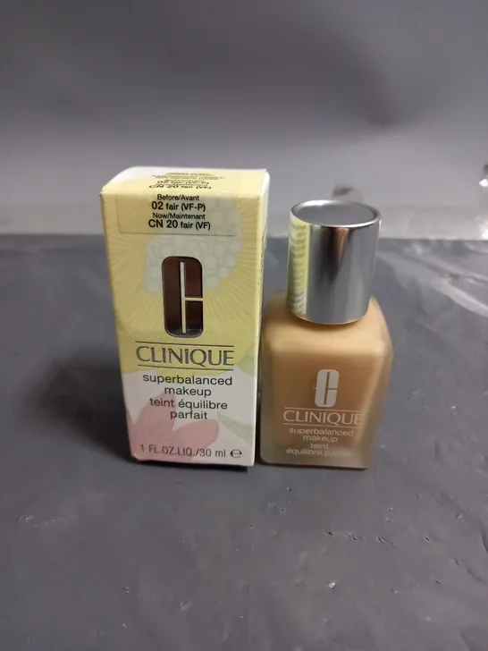 BOXED CLINIQUE SUPER BALANCED MAKEUP BASE 30ML