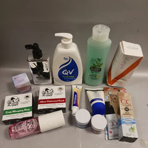 APPROXIMATELY 20 ASSORTED HEALTH & BEAUTY PRODUCTS TO INCLUDE EGO GENTLE WASH, NEUTROGENA HAND CREAM, TATCHA LIP MASK ETC 