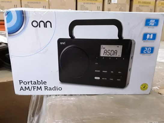 PALLET OF ASSORTED ELECTRONICS TO INCLUDE ONN PORTABLE AM/FM RADIO, PANASONIC DMP-BD84EB-K BLACK BLU-RAY DVD PLAYER AND BLACKWEB PC STEREO GAMING HEADSET 
