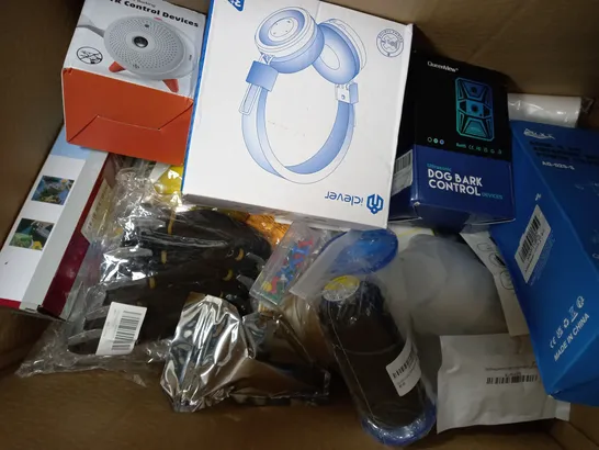 APPROXIMATELY 30 ASSORTED ITEMS TO INCLUDE KIDS BLUETOOTH HEADPHONES, DOG BARK CONTROL DEVICE, AQUARIUM INTERNAL POWER FILTER ETC. 