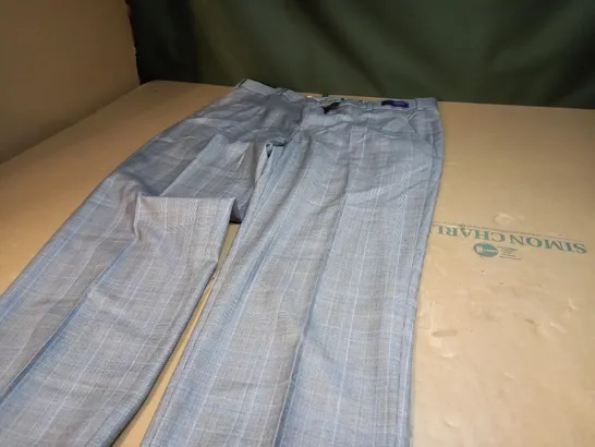 PAIR OF TED BAKER CASUAL TROUSERS - SIZE UNSPECIFIED 