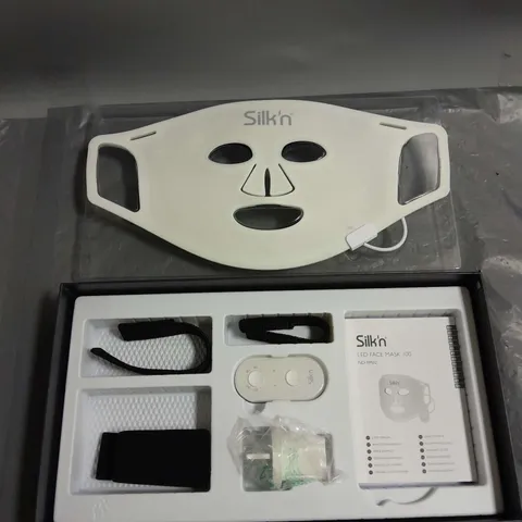 BOXED SILK'N LED FACE MASK 100 ANTI-AGEING AND REDUCTION OF SKIN IMPERFECTIONS