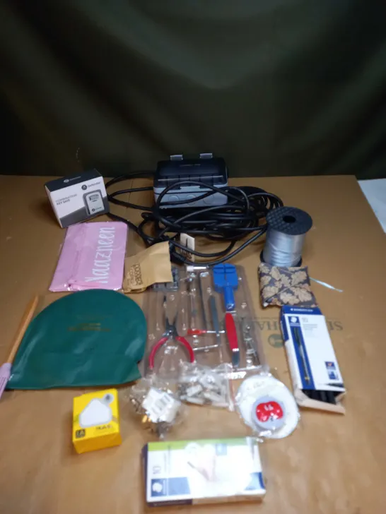 LOT OF ASSORTED ITEMS TO INCLUDE PENS, KEY SAFE AND WATCH FIXING KIT