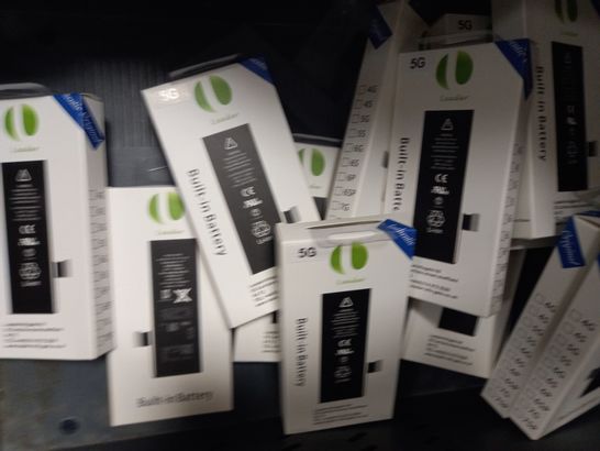 LOT OF APPROXIMATELY 15 ASSORTED DESIGNER LI-ION BUILT-IN PHONE BATTERIES IN VARIOUS TYPES