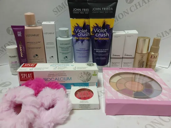 LOT OF APPROX 12 ASSORTED BEAUTY PRODUCTS TO INCLUDE LIZ EARLE SUPERSKIN FACE SERUM, JOHN FRIEDA PURPLE SHAMPOO, COLLECTION MATTE FOUNDATION, ETC 