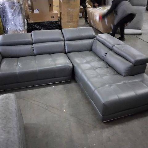 DESIGNER ITALIAN GREY LEATHER CORNER SOFA WITH ADJUSTABLE HEADRESTS AND SQUARE PANEL DETAIL WITH CHROME FEET