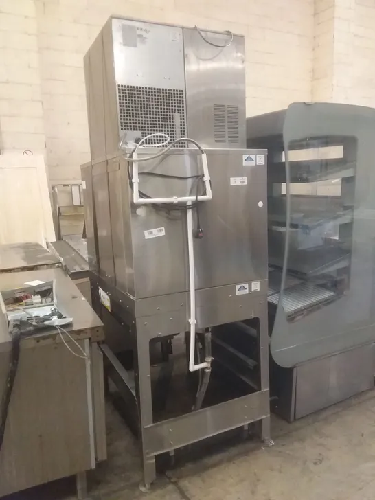 COMMERCIAL FOLLETT ICE MAKER WITH VENTILATION AND ICE CART