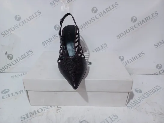 BOXED PAIR OF REISS DAPHNE SLINGBACK HEELS IN POMEGRANATE UK SIZE 6