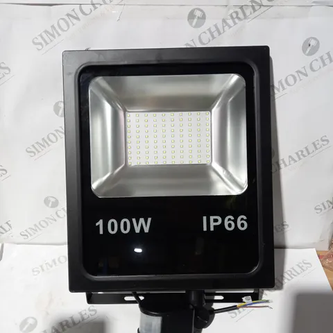 BOXED GOODWIN 100W IP66 FLOOD LIGHT