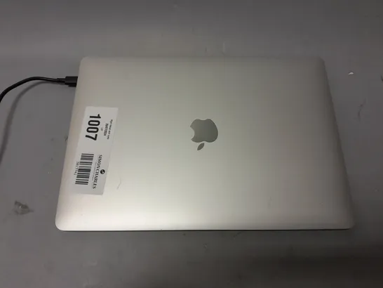 APPLE MACBOOK PRO - A2159