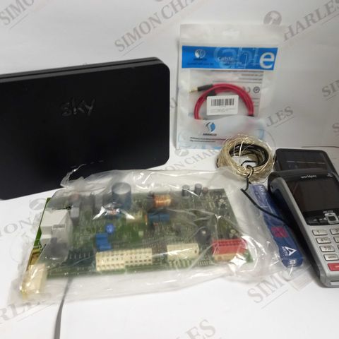 LOT OF APPROXIMATELY 15 ASSORTED ELECTRICAL ITEMS, TO INCLUDE ROUTER, PDQ MACHINE, SOLAR LIGHT, ETC