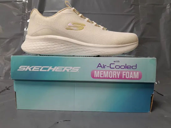 BOXED PAIR OF SKECHERS AIR-COOLED MEMORY FOAM TRAINERS IN CREAM SIZE 6