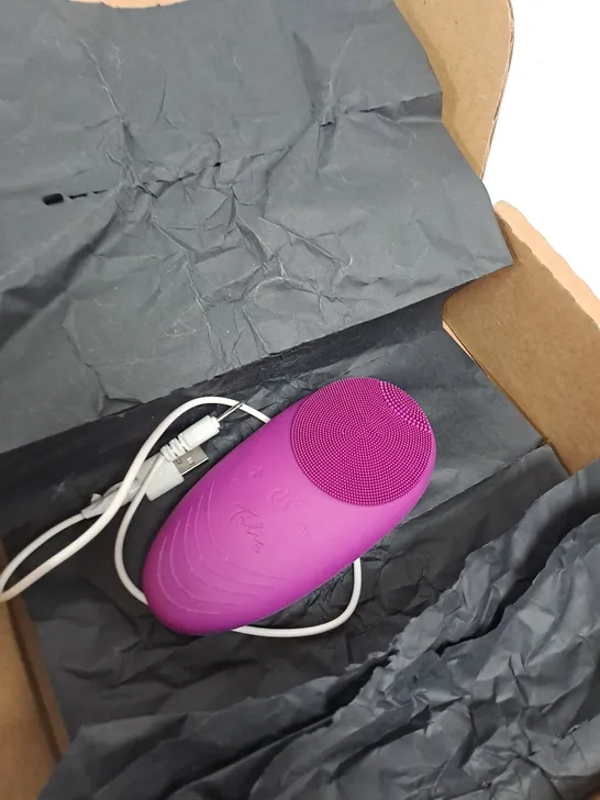 TILI RECHARGEABLE VARIABLE SPEED SILICONE FACIAL CLEANSING BRUSH PURPLE