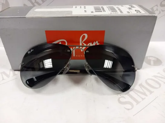 BOXED RAY BAN LIGHT GREY GRADIENT DARK BLUE SUNGLASSES