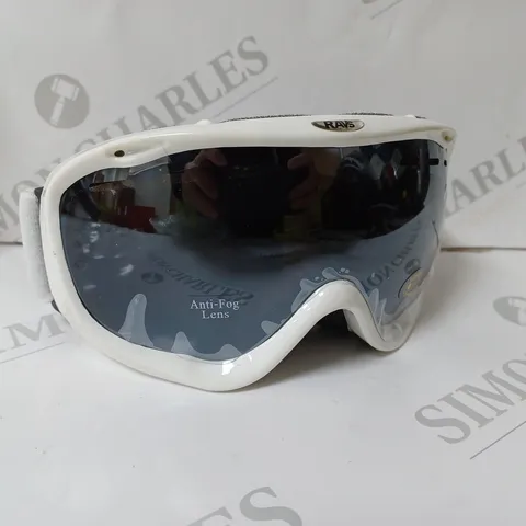 RAWS ALPLAND SNOW BOARING GOGGLES IN WHITE