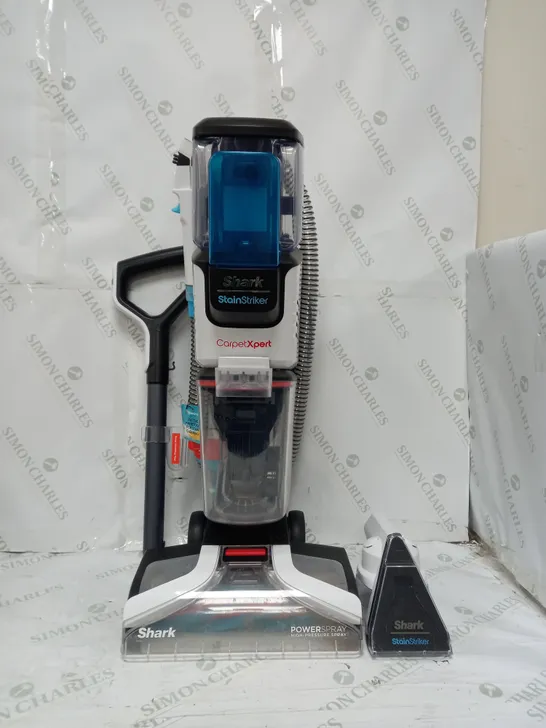 SHARK CARPET XPERT DEEP CARPET CLEANER & BUILT IN STAIN STRIKER EX200UK - COLLECTION ONLY