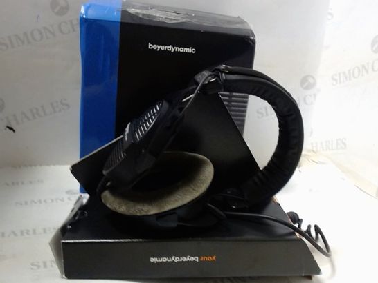 BEYERDYNAMIC DT 990 PRO HEADPHONES