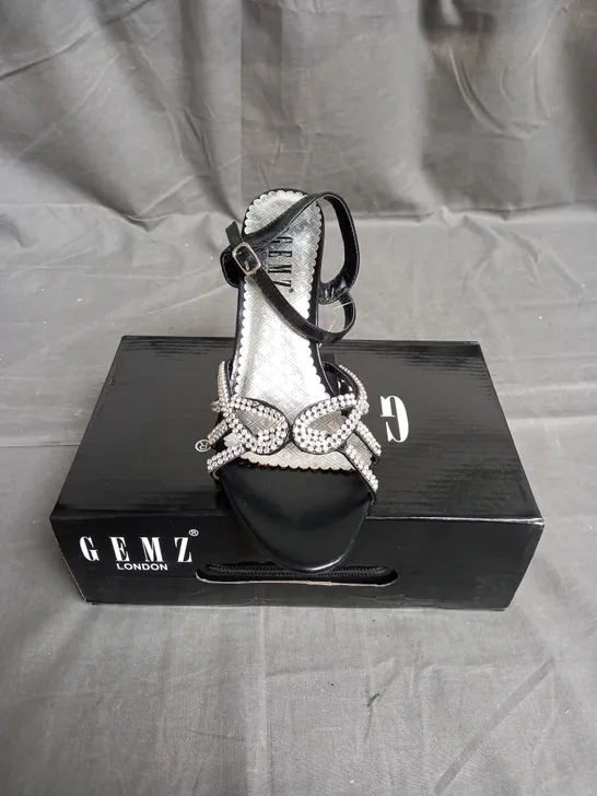 BOX OF 12 PAIRS OF GEMZ RHINESTONE STRAP HEEL IN BLACK - VARIOUS SIZES