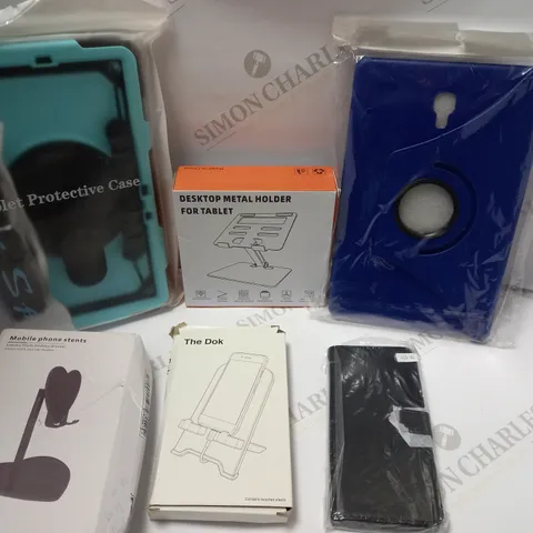 BOX OF APPROXIMATELY 10 ASSORTED TABLET ACCESSORIES TO INCLUDE CHARGER, PROTECTIVE CASE, DESKTOP METAL HOLDER ETC