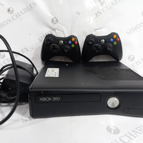 XBOX 360S GAMING CONSOLE IN BLACK WITH 2 CONTROLLERS 