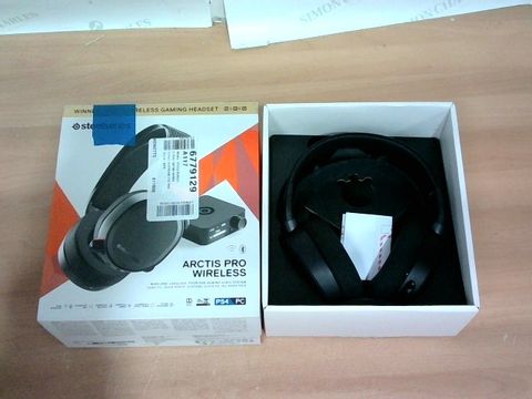 STEELSERIES ARCTIC PRO WIRELESS GAMING HEADSET