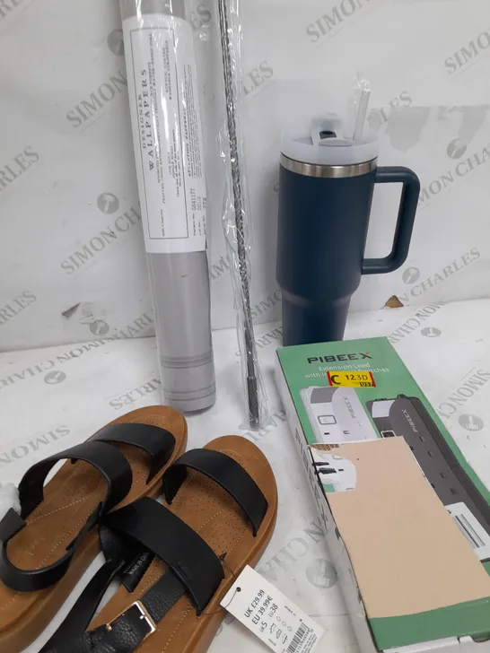 BOX OF APPROX 10 ASSORTED ITEMS TO INCLUDE - BIG CUP, SHOES, EXTENSION LEAD ETC