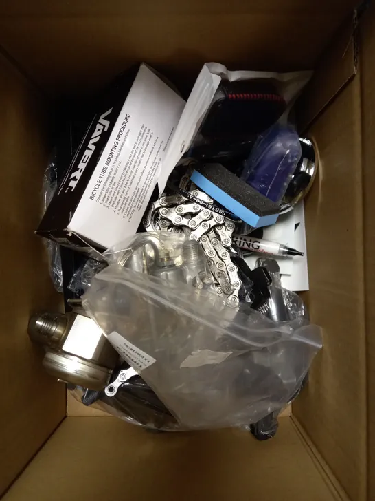 BOX OF APPROXIMATELY 20 ASSORTED VEHICULAR PRODUCTS TO INCLUDE REAR WIPER BLADE, BRAKE PADS, TOUCH UP PAINT ETC 