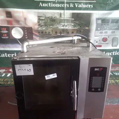 COMMERCIAL SINGLE BKI UNDERCOUNTER OVEN 