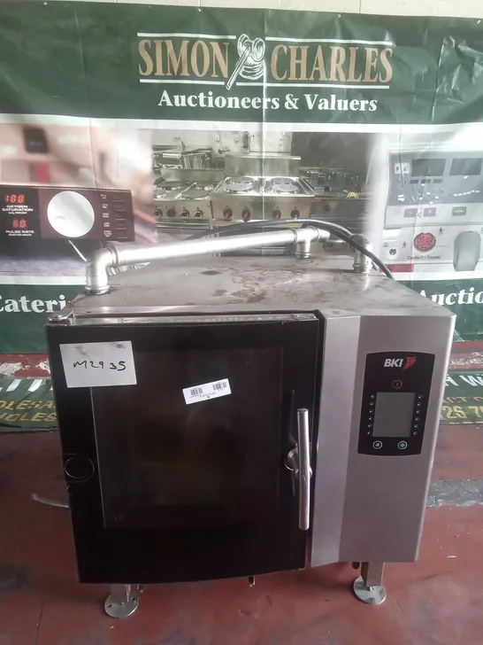 COMMERCIAL SINGLE BKI UNDERCOUNTER OVEN 