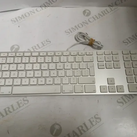 UNBOXED APPLE A1243 WIRED KEYBOARD