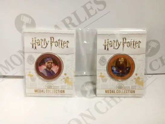 BOX OF 4 HARRY POTTER WORLD OF WIZARDING COLLECTABLE MEDALS INCLUDING NIMBUS 2000, COLIN CREEVEY AND KINGSLEY SHACKLEBOLT