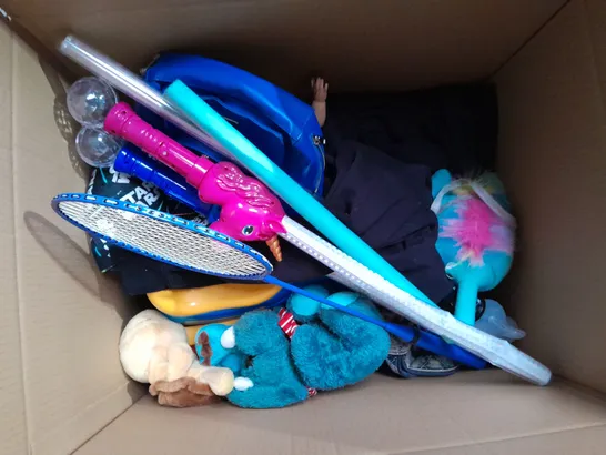 BOX OF ASSORTED TOYS TO INCLUDE TEDDYS - LIGHT TOYS - BAGS - COLLECTION ONLY 