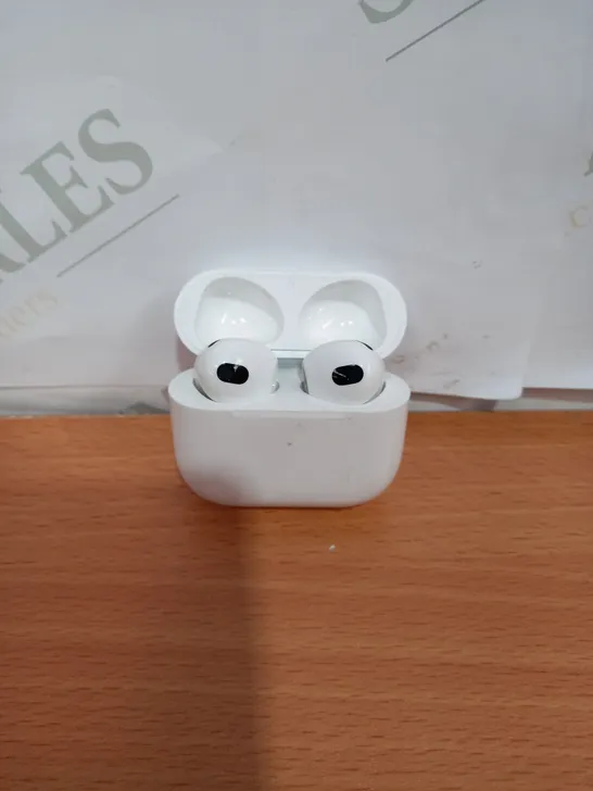 APPLE AIRPOD 3RD GENERATION