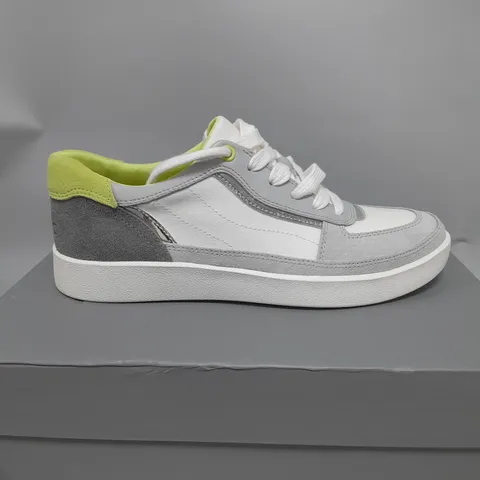 VIONIC LOW GREY & WHITE TRAINERS - SIZE 5