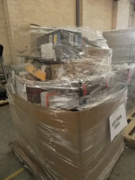 PALLET OF APPROXIMATELY 92 UNPROCESSED RAW RETURN HOUSEHOLD AND ELECTRICAL GOODS TO INCLUDE;