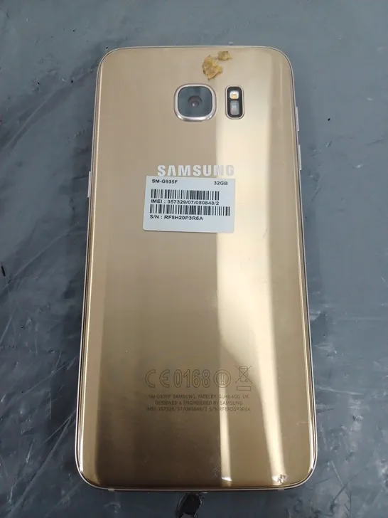 SAMSUNG GALAXY S7 EDGE SMARTPHONE IN GOLD