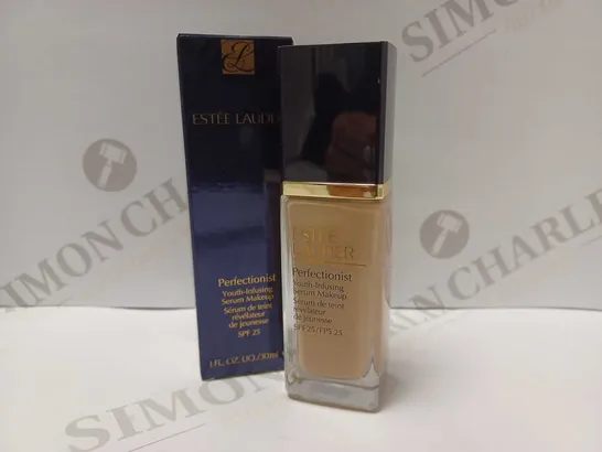 ESTEE LAUDER PERFECTIONIST YOUTH-INFUSING MAKEUP 30ML - 2C2 PALE ALMOND